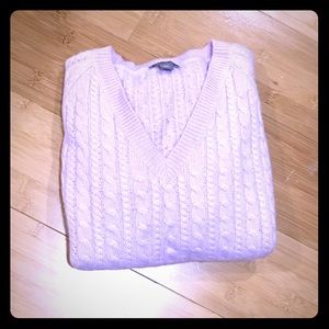 Luxurious cashmere v neck sweater